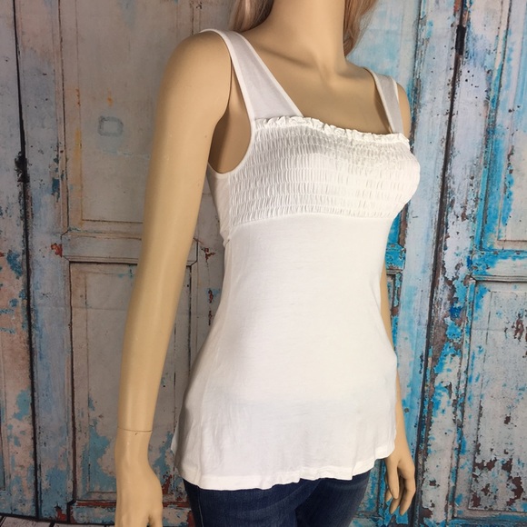 Guess White Tank - Picture 2 of 5